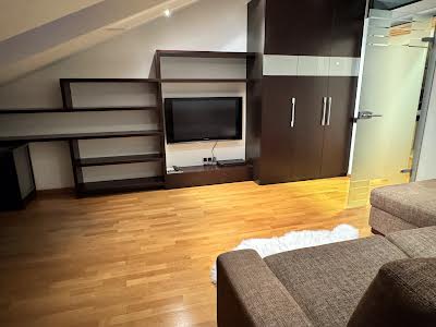 квартира за адресою Панаса Мирного вул., 4