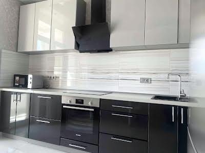 квартира за адресою Драгоманова вул., 10