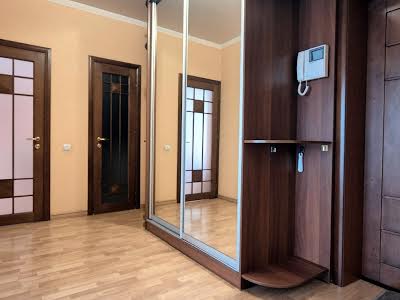 квартира по адресу Миколы Бажана просп., 12