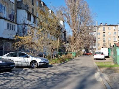 квартира за адресою Краснова вул., 11