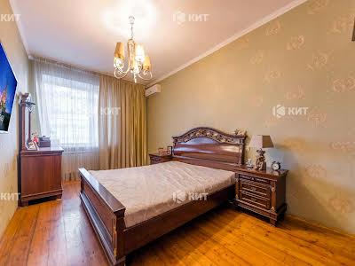 квартира за адресою Петра Болбочана вул. (Клапцова), 69