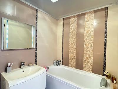 квартира за адресою Урлівська вул., 30