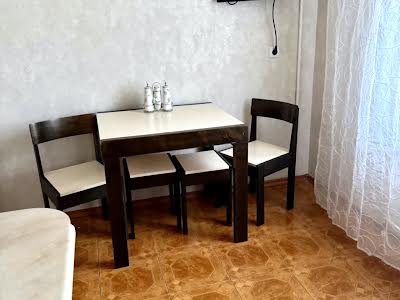 квартира за адресою Вишняківська вул., 6-А