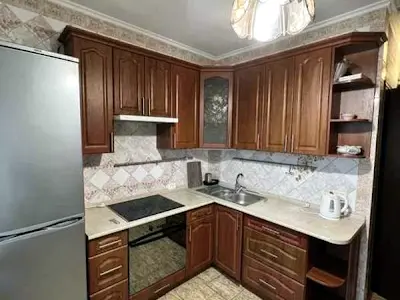 квартира за адресою Ревуцького вул., 10/2