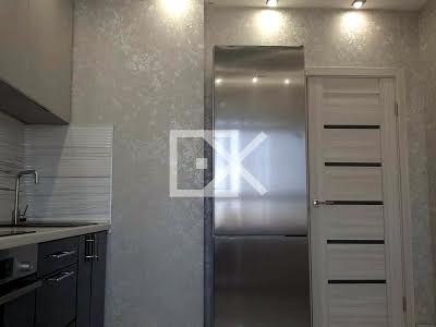 квартира по адресу Драгоманова ул., 10