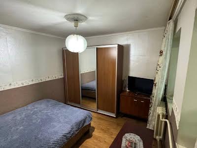 квартира за адресою Михайла Болтенко, 35