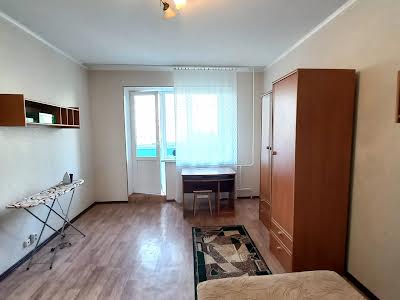 квартира по адресу Героев Днепра ул., 73