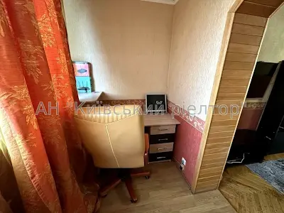 квартира по адресу Ревуцкого ул., 29