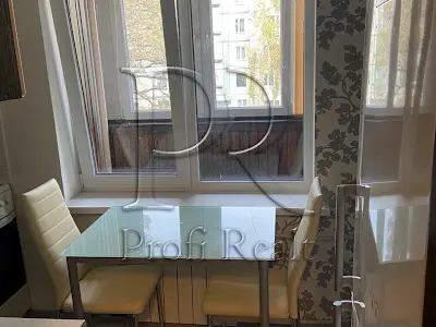 квартира за адресою Синьоозерна вул., 6-А