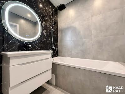 квартира за адресою Флотська вул., 10б