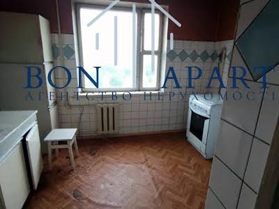 квартира за адресою Прирічна вул., 10