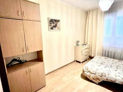 квартира за адресою Григоренка Петра просп., 38