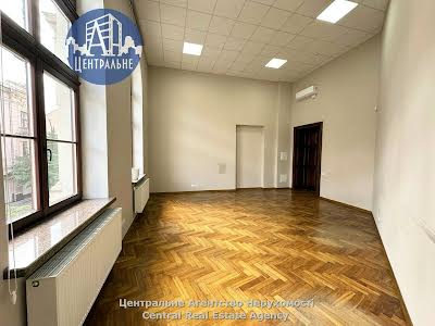 комерційна за адресою Івана Франка вул., 11