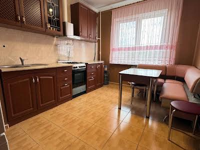 квартира по адресу Новогодняя ул., 43