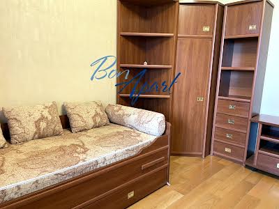 квартира за адресою Миколи Амосова вул., 4
