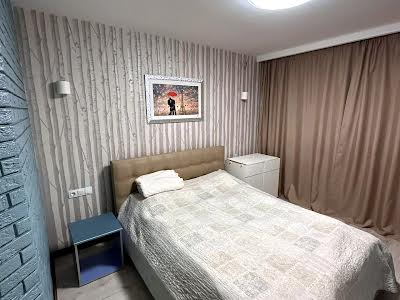 квартира за адресою Романа Атаманюка вул., 21