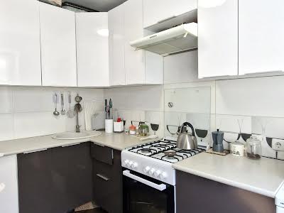 квартира за адресою Миру просп., 1