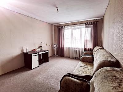 квартира за адресою Олександра Кукурби вул. (Космонавта Комарова), 3