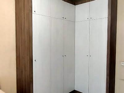 квартира за адресою 12-та Поздовжня вул., 3