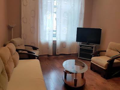 квартира за адресою Лисенка вул., 8
