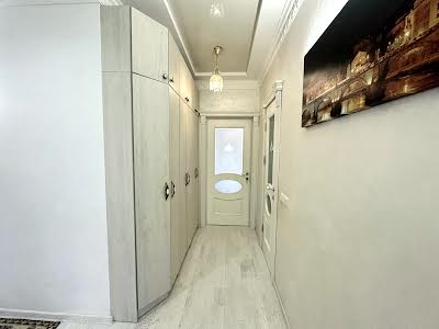 квартира за адресою сніжна, 52а
