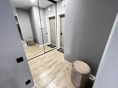 квартира за адресою Менделєєва вул., 19