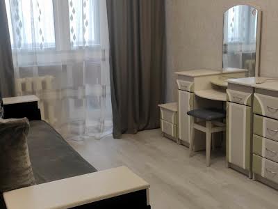 квартира по адресу Драгоманова ул., 7