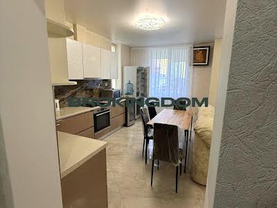 квартира за адресою Регенераторна вул., 4 к1-9