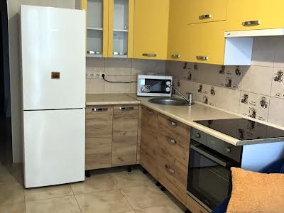 квартира за адресою Бориспільська вул., 23а