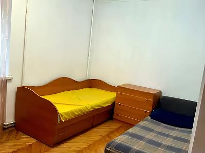 квартира по адресу Украинской Победы ул. (Академіка Сахарова), 33