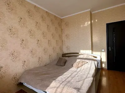 квартира за адресою Регенераторна вул., 4 к1