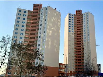 квартира за адресою Милославська вул., 18