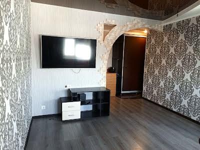 квартира по адресу Нижнеднепровская ул., 4