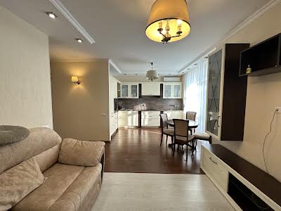 квартира за адресою Драгоманова вул., 40з
