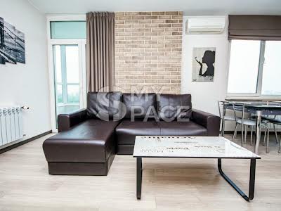квартира за адресою Петропавлівська вул., 40