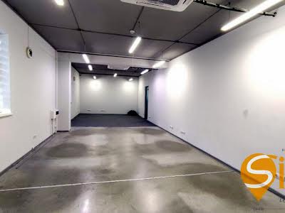 коммерческая по адресу Стрыйская ул., 202