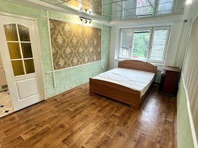 квартира по адресу Свободи ул., 13а