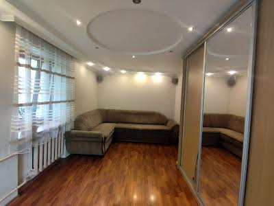 квартира за адресою Академіка Андрія Сахарова вул., 42