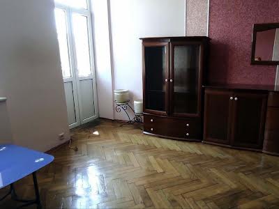 квартира за адресою Лисенка вул., 4