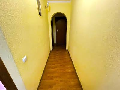 квартира за адресою Патріарха Любомира Гузара вул., 13