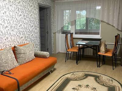 квартира за адресою Соборності вул. (Жовтнева), 51