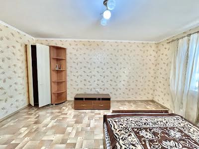 квартира за адресою Петропавлівська вул., 76