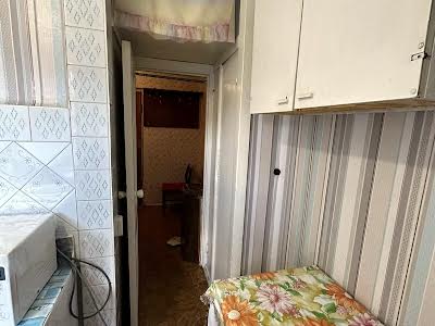 квартира по адресу Строителей ул., 12-А