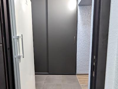 квартира по адресу Героев Небесной Сотни просп., 16/10