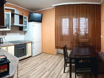 квартира за адресою Драгоманова вул., 1-Г