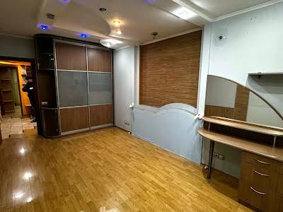 квартира по адресу Драгоманова ул., 14