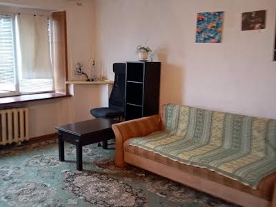 квартира за адресою Бакинська вул., 37а
