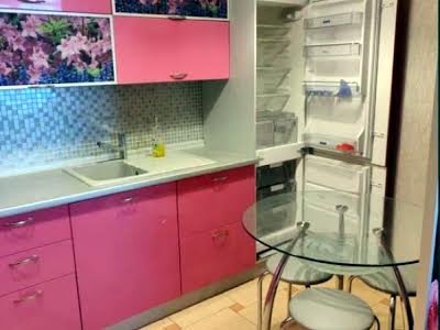 квартира за адресою Осіння вул., 33