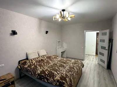 квартира за адресою Машинобудівників вул., 31