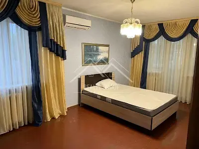 квартира за адресою Святогеоргіївська вул. (Рязанова), 9